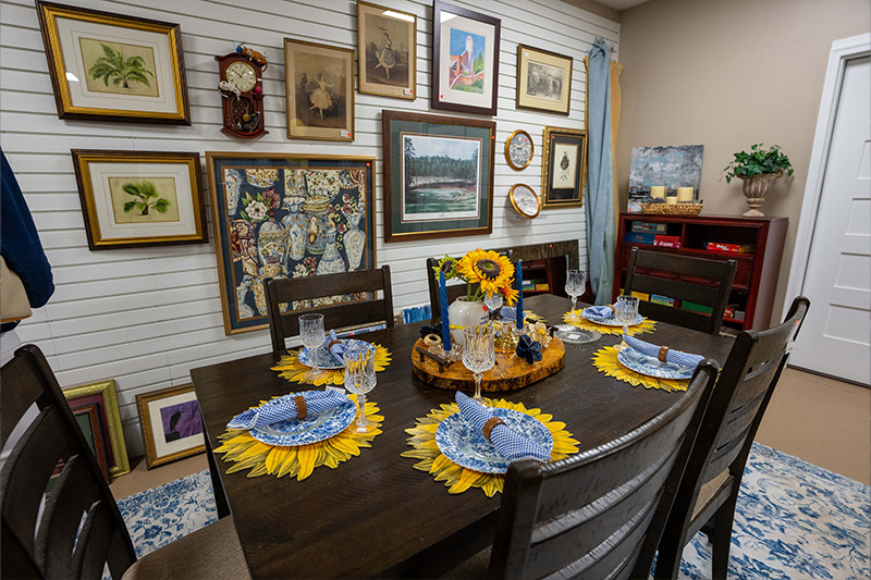 Good Samaritan Auxiliary Thrift Store 03